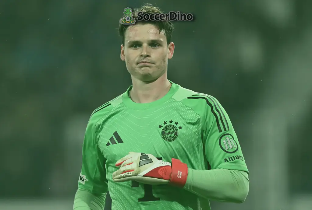 Historic debut in Munich off, Urbig likely fit after all