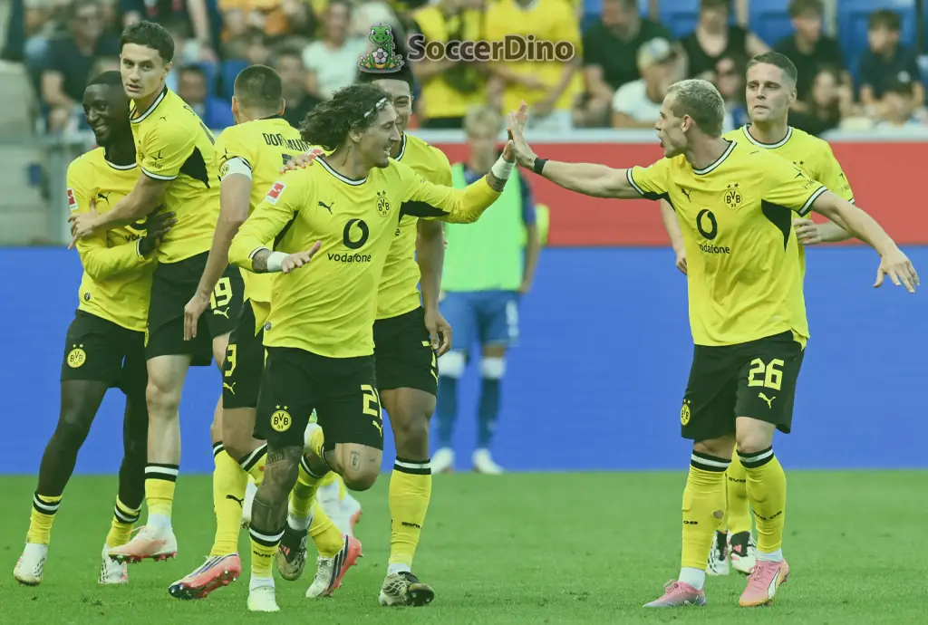 SoccerDino